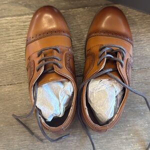 Stacy Adam’s Boys Youth Dress Shoes / Size 7 / New in box
